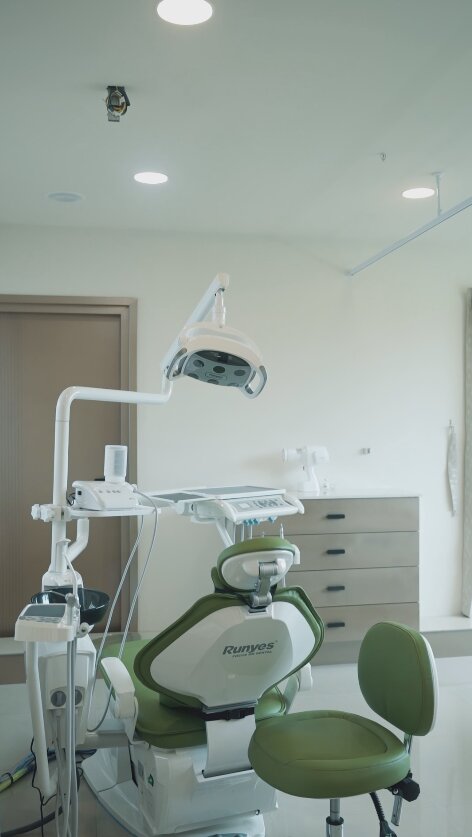 Treatment in progress at Auralis Denta